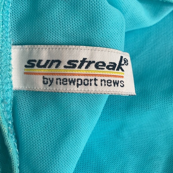 2 piece swimsuit - Picture 6 of 9